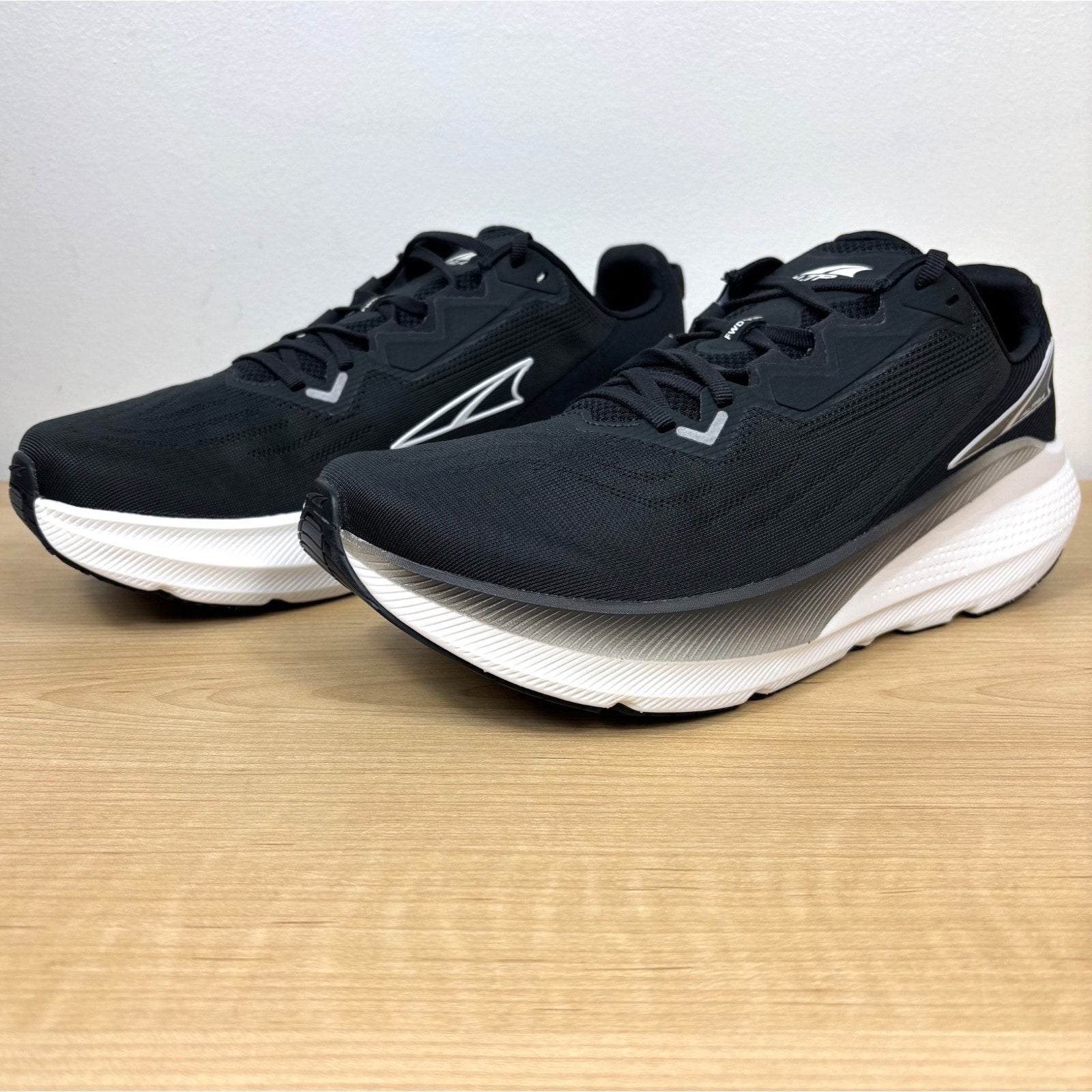 Altra FWD Via Shoes Men's Sz 11.5 Black White Road Running Athletic Sneakers NEW