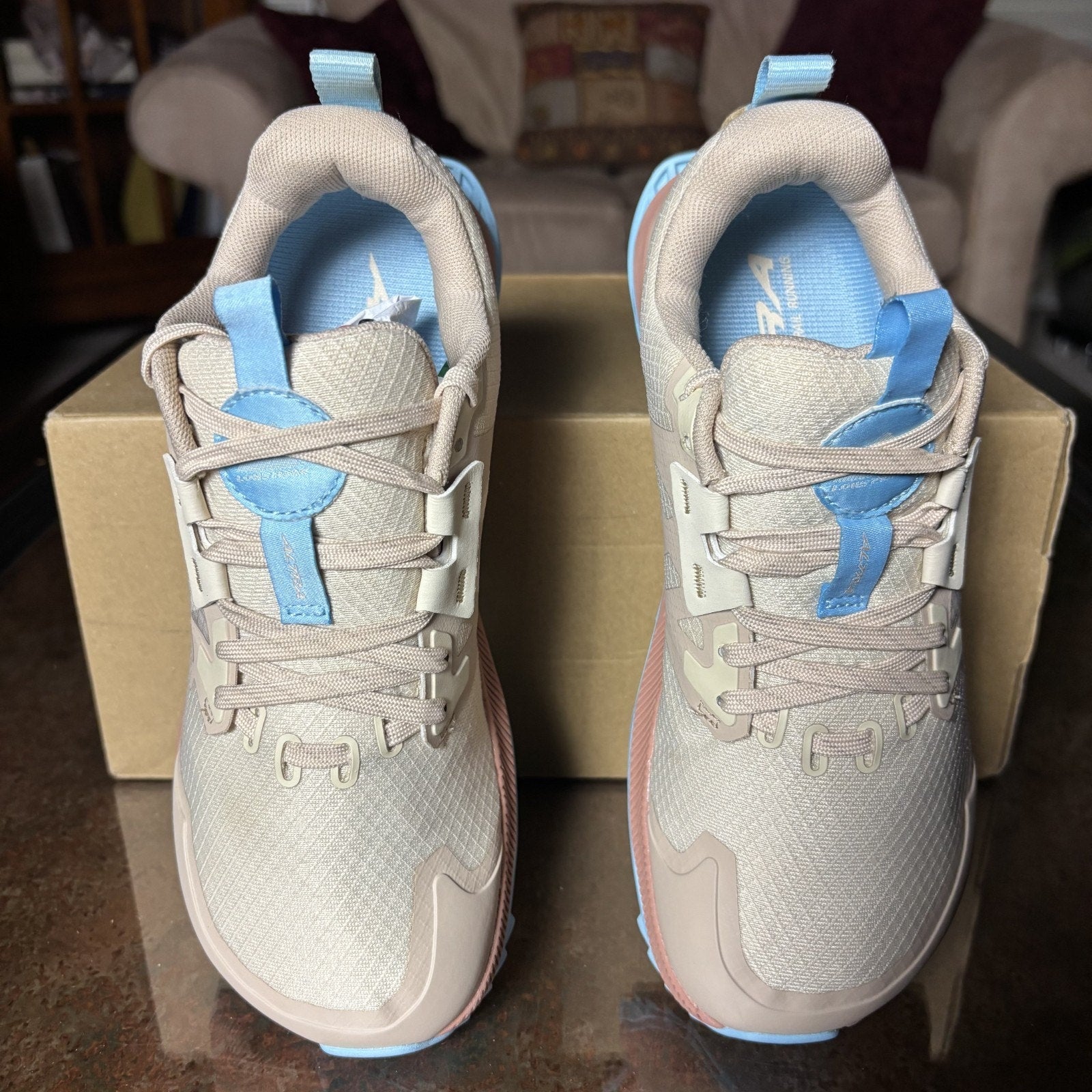 Altra Lone Peak 7 Shoes Women's Size 6 Beige Blue Trail Running Outdoor Sneakers