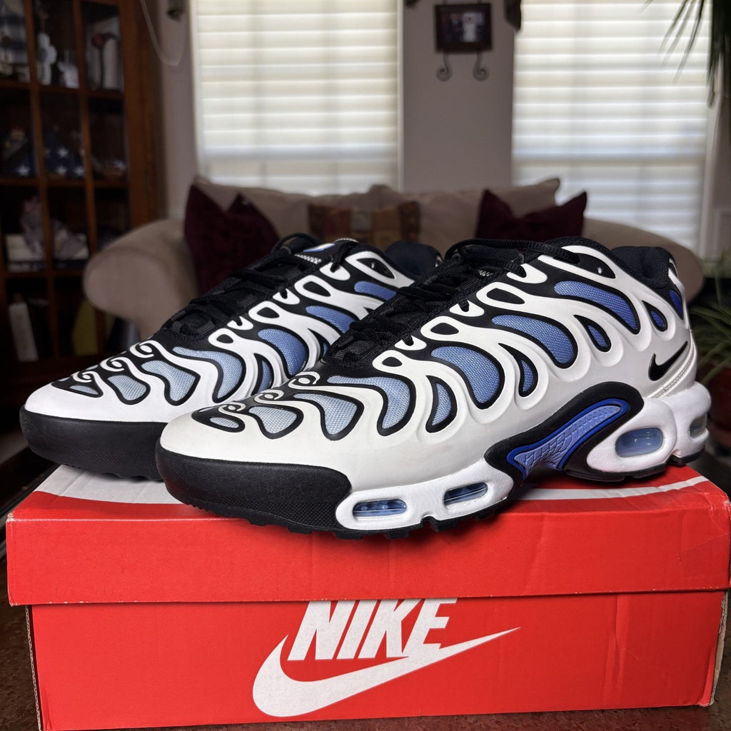 Nike Air Max Plus Drift Shoes Mens Size 10.5 White Blue Black Athletic Sneakers