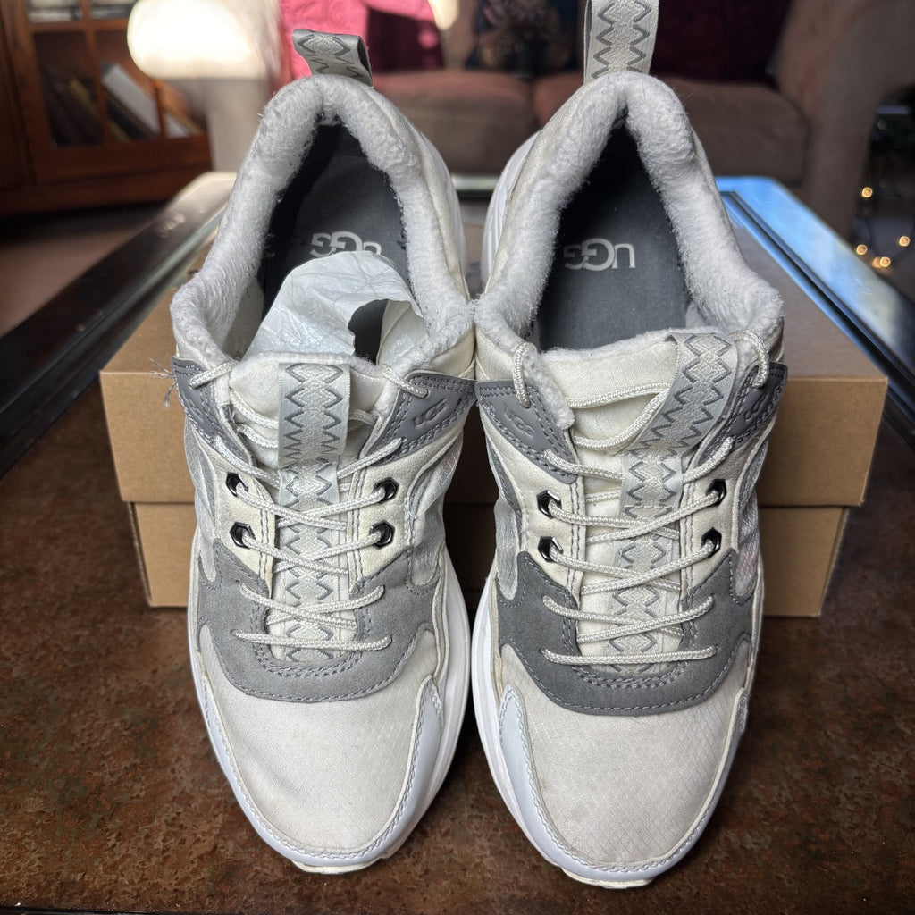 UGG Miwo Trainer Low Mono Shoes Women's 8 White Grey Insulated Outdoor Sneakers