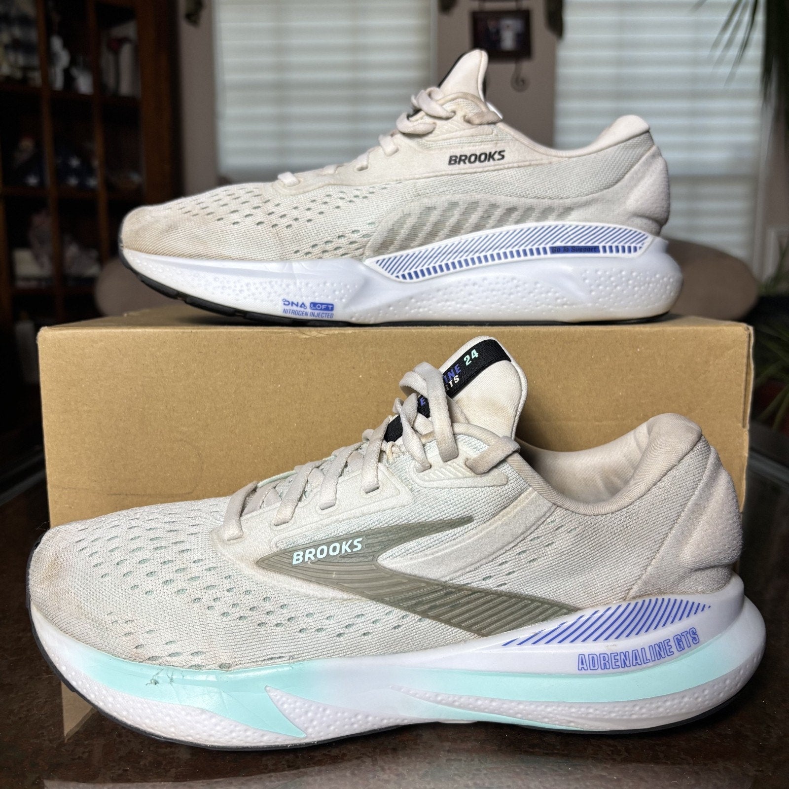 Brooks Adrenaline GTS 24 Shoes Women's 9.5 White Road Running Athletic Sneakers