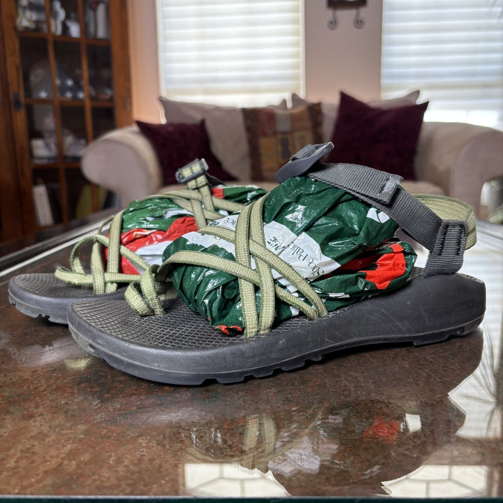 Chaco ZX2 Sandals Womens Size 11 Green Black Strappy Hiking Outdoor Double Strap