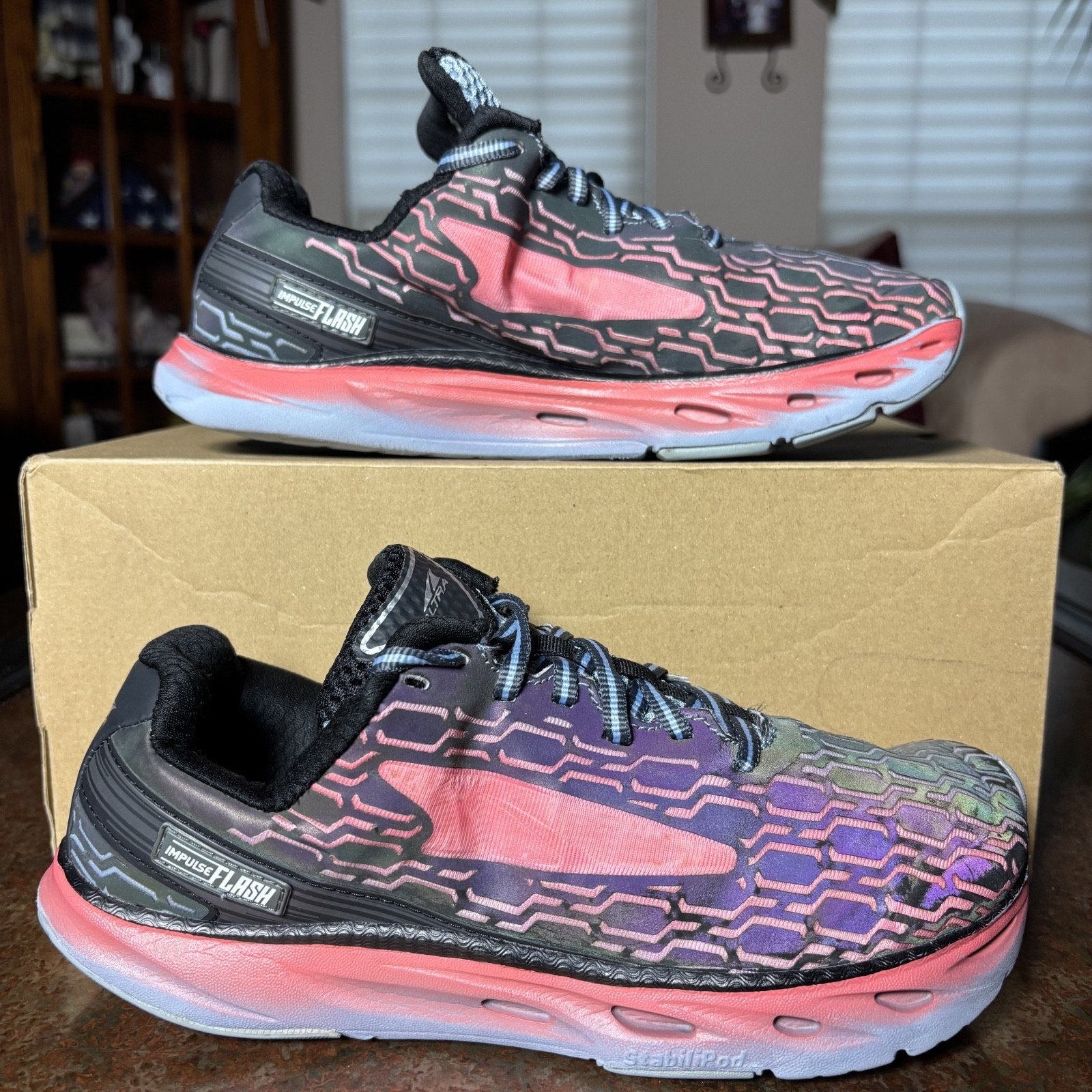 Altra Impulse Flash Womens Size 8.5 Grey Pink Road Running Jogging Shoes Sneaker