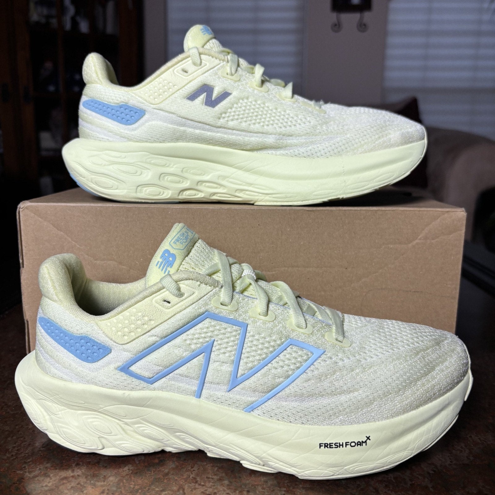New Balance Fresh Foam X 1080v13 Shoes Womens 9 Yellow Limelight Comfort Running