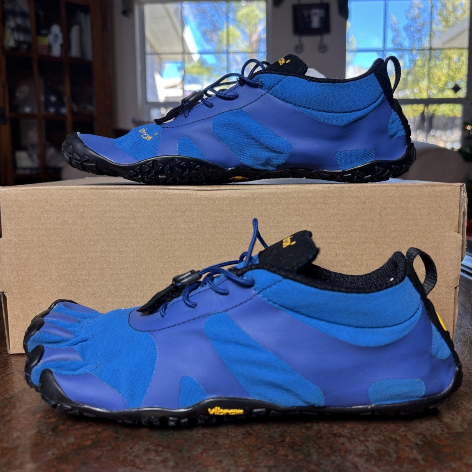 Vibram FiveFingers V-Alpha 19M7102 Shoes Mens Size 8 EU 39 Blue Barefoot Minimal