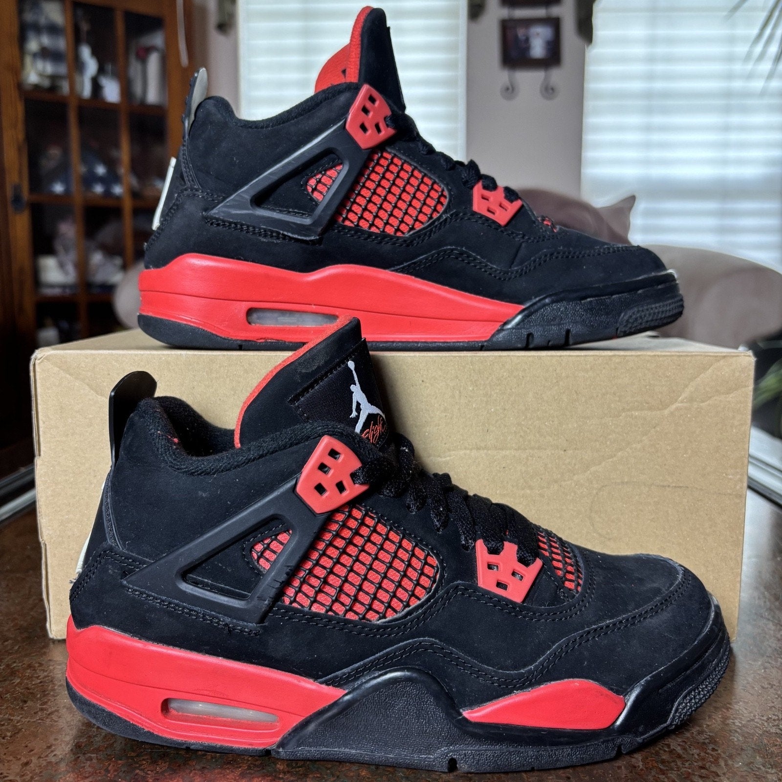 Nike Air Jordan 4 Retro GS Shoes Boys 6Y Red Thunder Black Basketball Sneakers