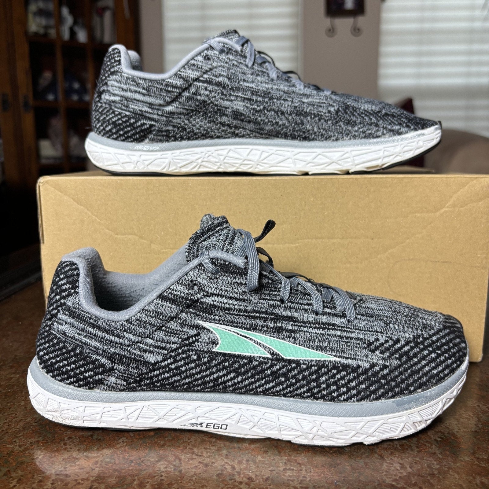 Altra Escalante 2 Shoes Women's 8.5 Grey Running Athletic Zero Drop Footshaped