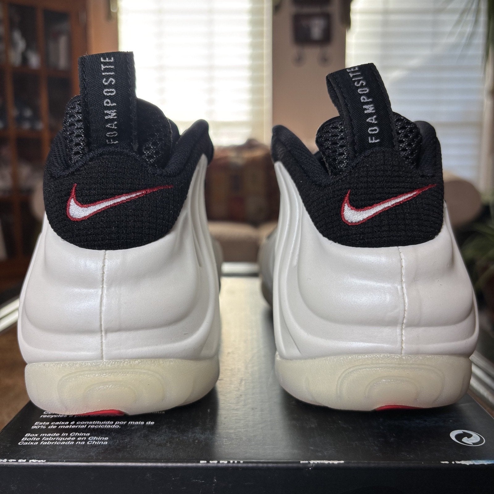 Nike Air Foamposite Pro Pearl Basketball Shoes Sneaker HF0794-200 Mens Sizes NEW