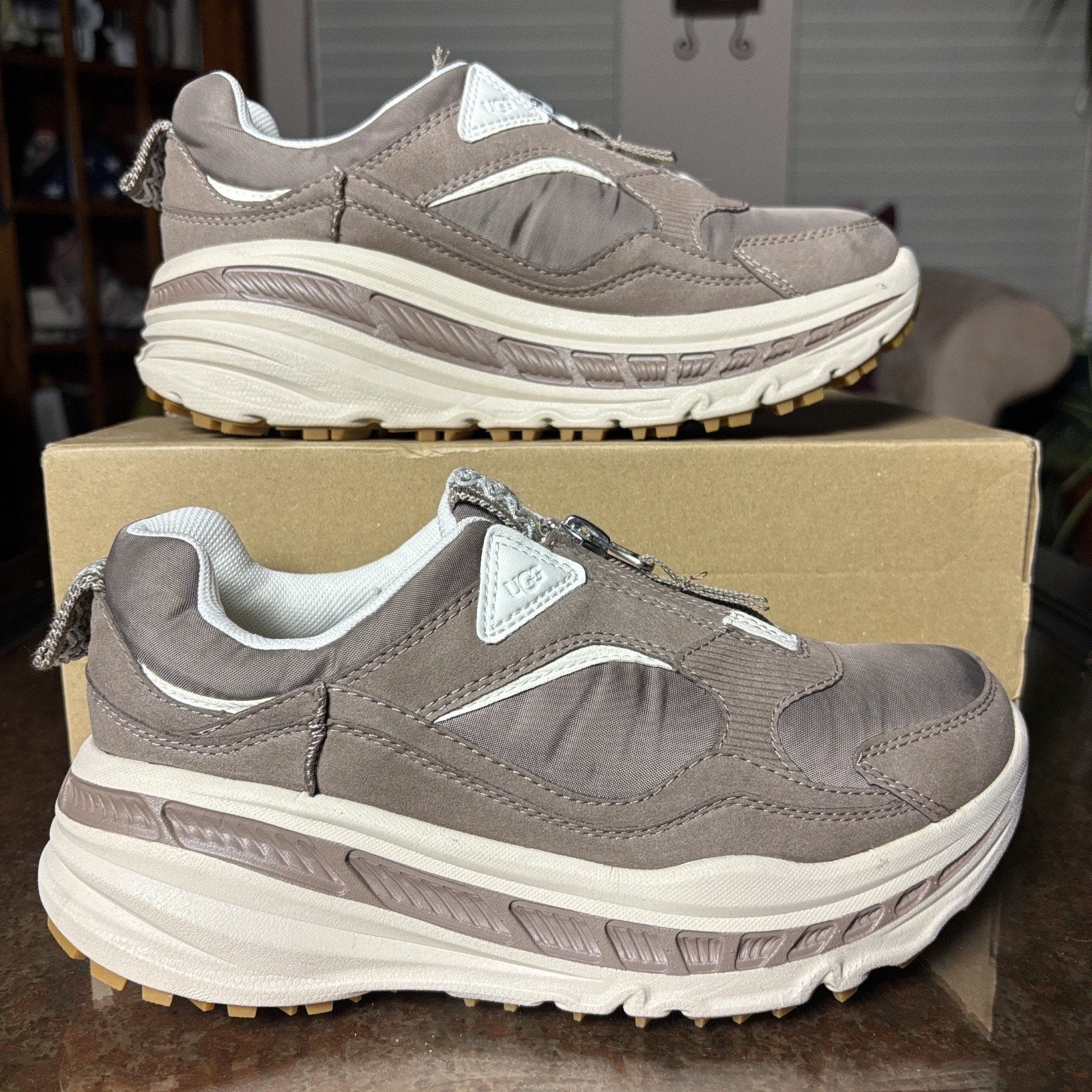 UGG CA805 Zip Shoes Womens Size 8 Brown Insulated Trail Running Athletic Sneaker