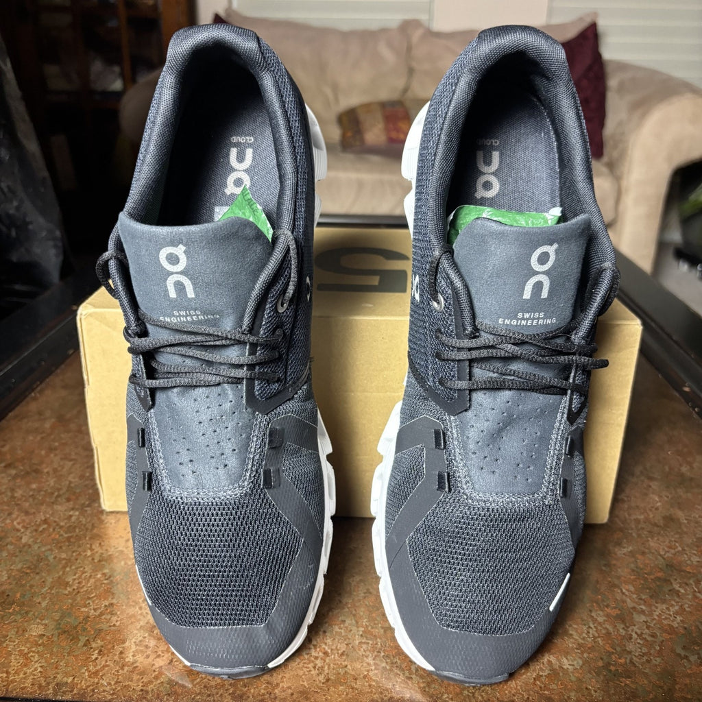 On Cloud 5 Running Shoes Men's 12.5 Black White Road Running Athletic Sneakers