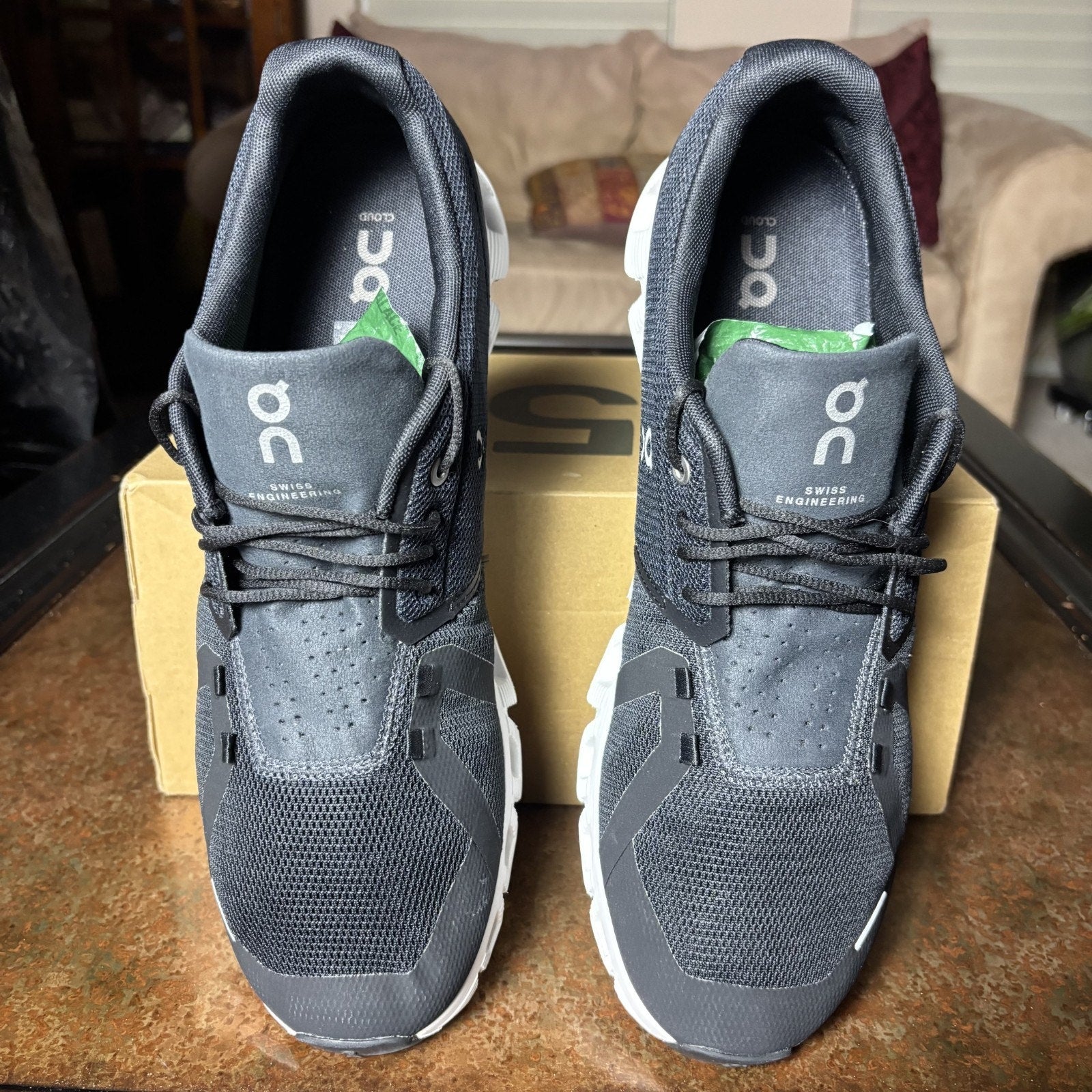 On Cloud 5 Running Shoes Men's 12.5 Black White Road Running Athletic Sneakers