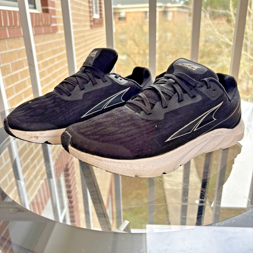 Altra Rivera Shoes Womens 7 Black White Road Running Athletic Sneakers Zero Drop
