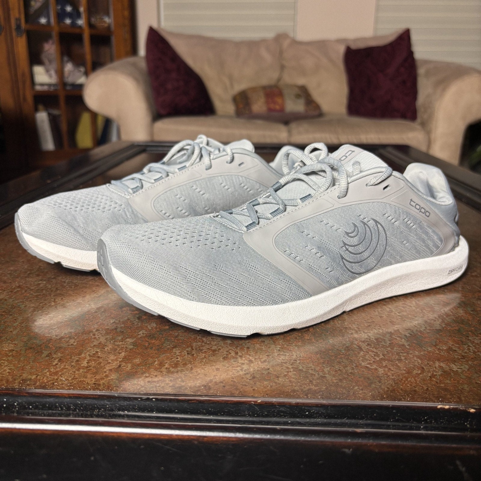 Topo Athletic ST 5 Shoes Mens 11.5 Grey White Lightweight Road Running Athletic