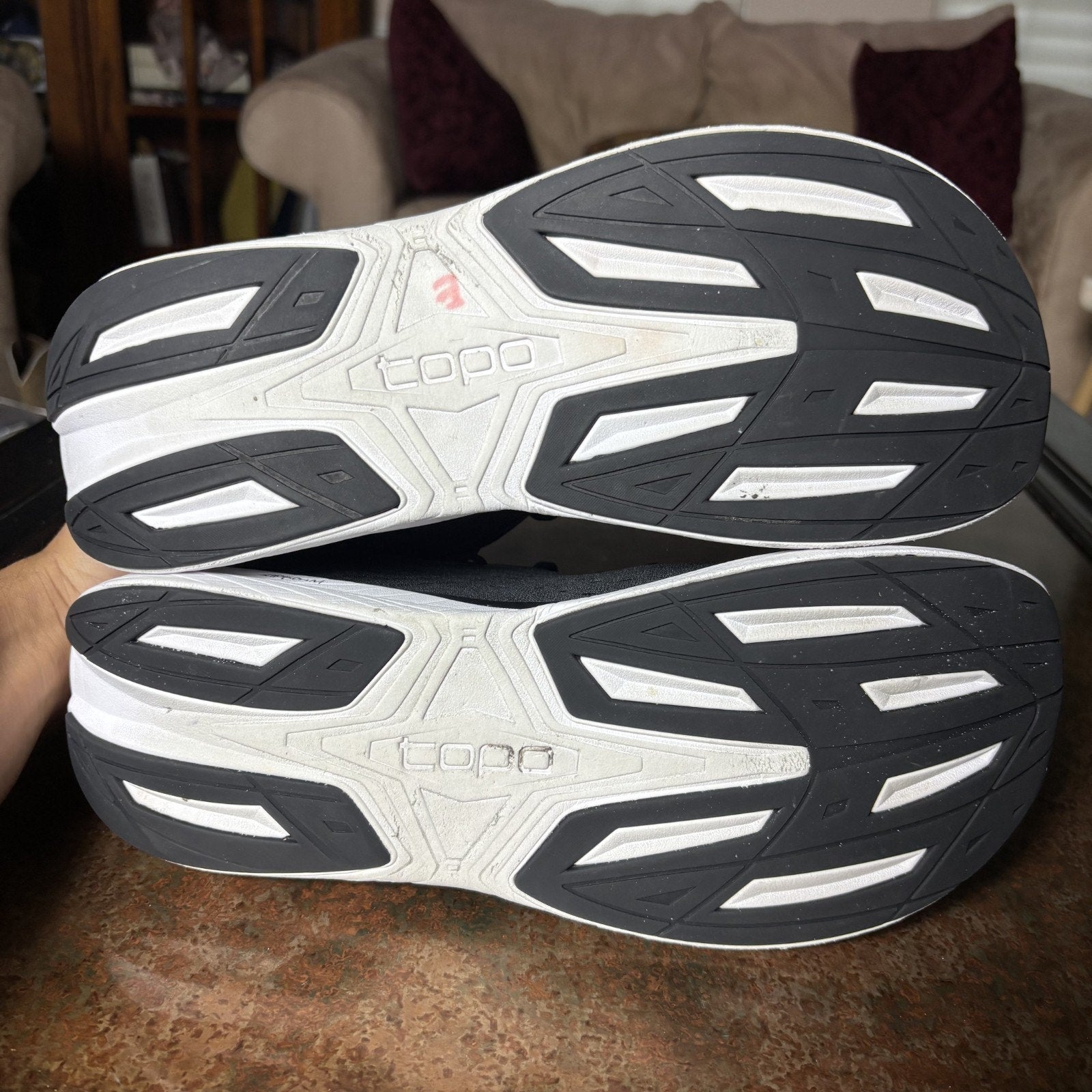 Topo Athletic Phantom 4 Shoes Mens Size 12.5 Black White Road Running Athletic
