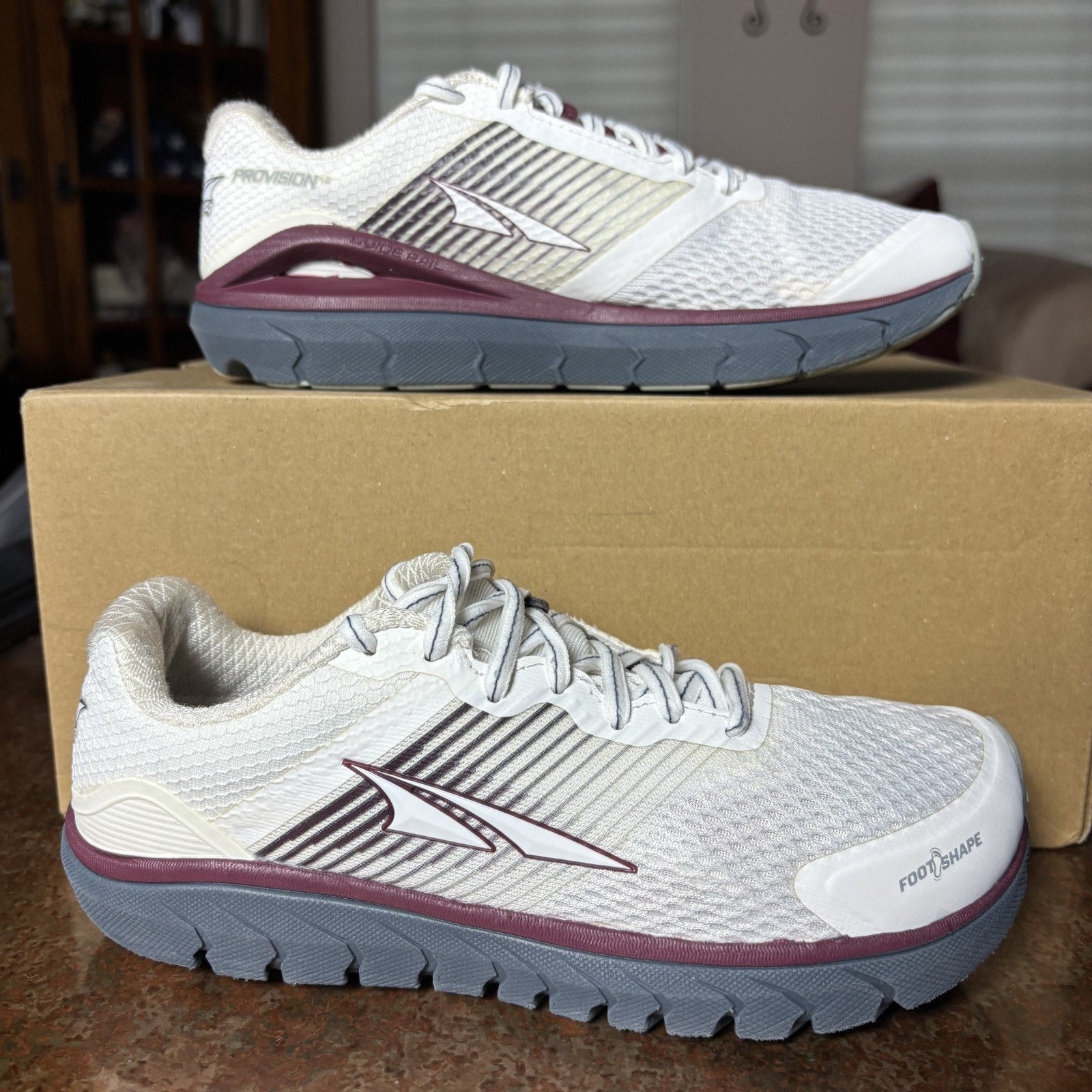 Altra Provision 4 Womens 6.5 White Gray Road Running Athletic Gym Shoes Sneakers