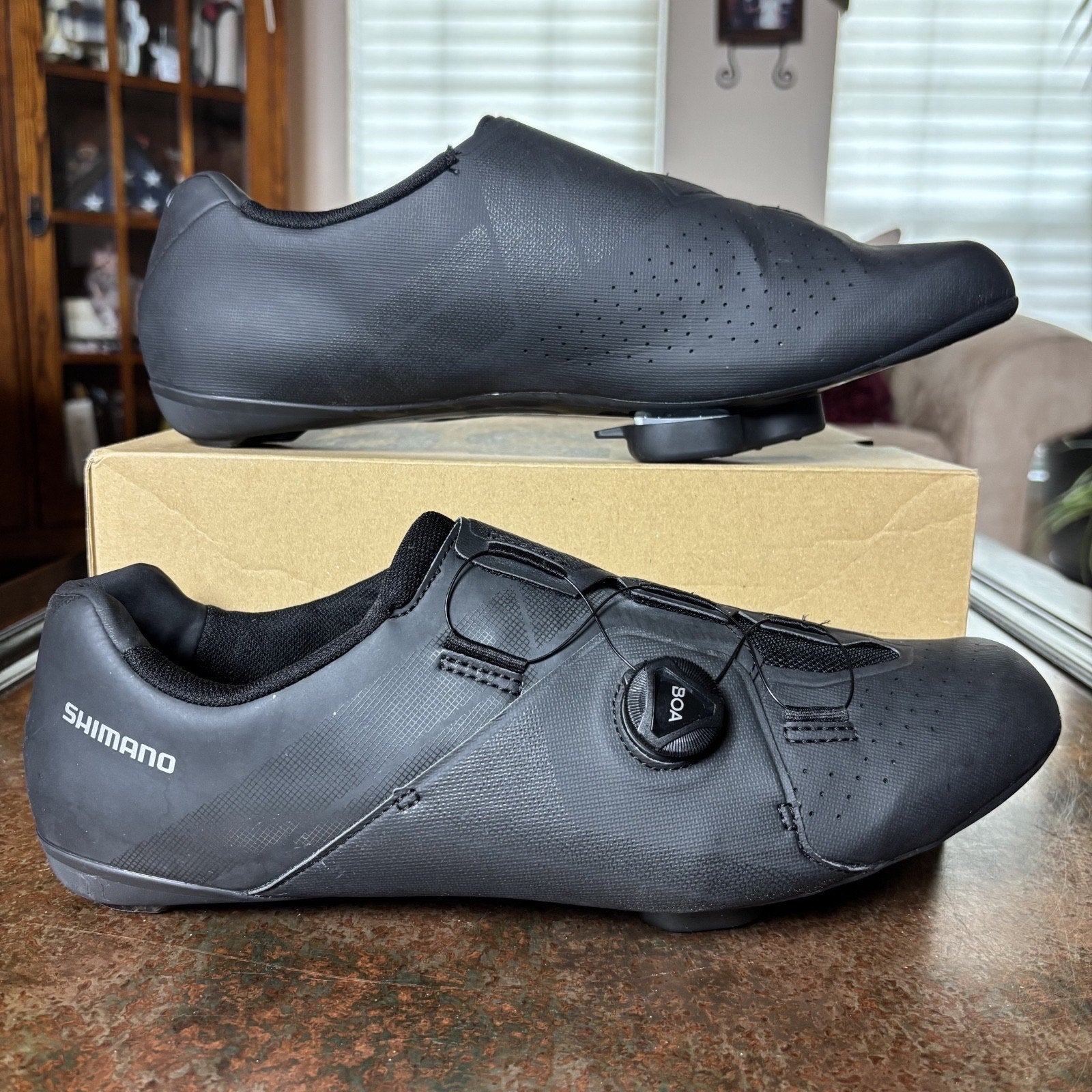 Shimano RC3 Road Cycling Shoes Mens Size 14 EU 50 Black BOA Dial SHR300M Biking